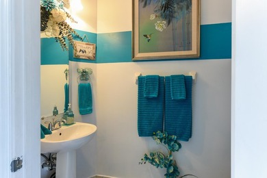 Welcome home to this well-maintained end-unit TH offering the - photo 10