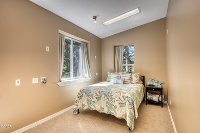 MUST SEE!! This beautiful 4 bedroom 2.5 bathroom home has - photo 14