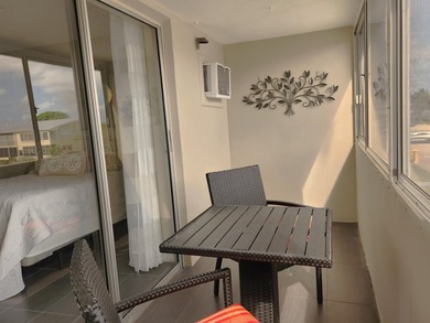 Gorgeous renovated 1 bed 1 bath located in the lovely Andover - photo 14