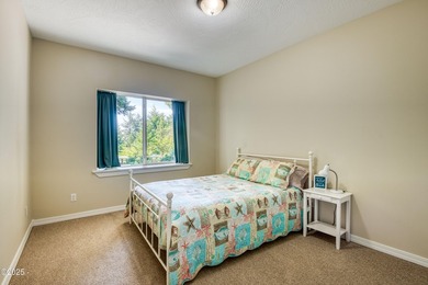MUST SEE!! This beautiful 4 bedroom 2.5 bathroom home has - photo 17