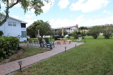 Gorgeous renovated 1 bed 1 bath located in the lovely Andover - photo 19