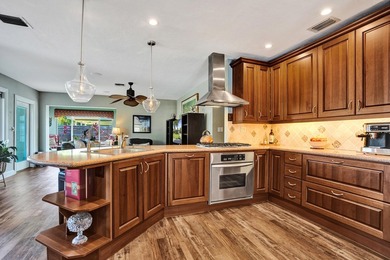 A Beautifully updated Coral Heights home offering 3 Bedrooms, 2 - photo 9