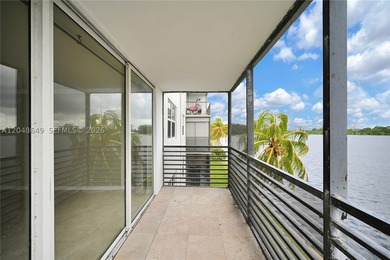 Million-dollar unobstructed wide-water views! Beautifully - photo 3