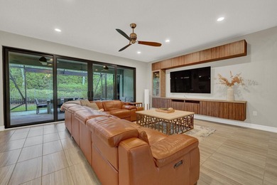 Welcome to this beautiful 4 bedroom, 3 bathroom home in the - photo 5