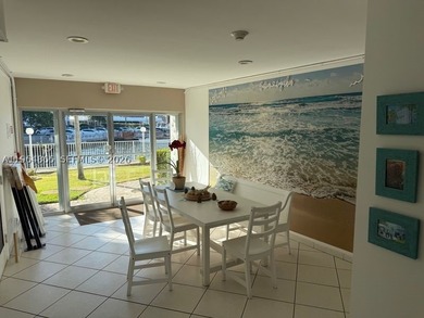 Enjoy relaxed waterfront living in this first-floor 1-bedroom - photo 14