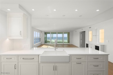 Wow! What a view! Sanibel's Signature Address for Elegant Gulf - photo 18