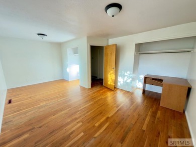 If you are looking for space, and a great deal, this home is it! - photo 21