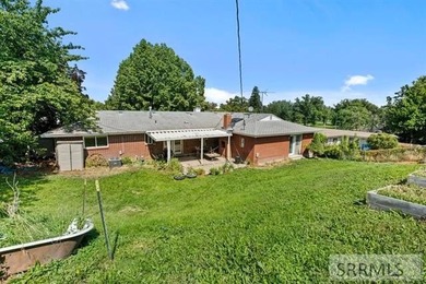 If you are looking for space, and a great deal, this home is it! - photo 29