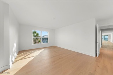 Wow! What a view! Sanibel's Signature Address for Elegant Gulf - photo 33