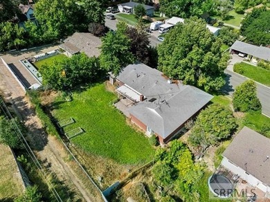 If you are looking for space, and a great deal, this home is it! - photo 34
