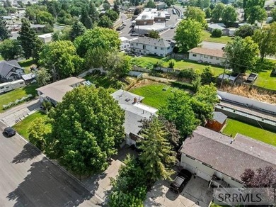 If you are looking for space, and a great deal, this home is it! - photo 35