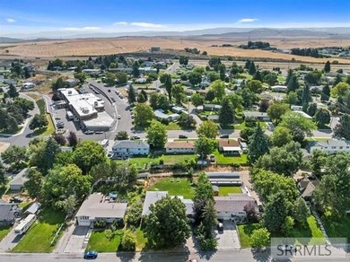 If you are looking for space, and a great deal, this home is it! - photo 38