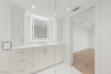 Wow! What a view! Sanibel's Signature Address for Elegant Gulf - photo 40