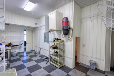 Welcome to 8230 Maunalani Place, a well-maintained property - photo 59