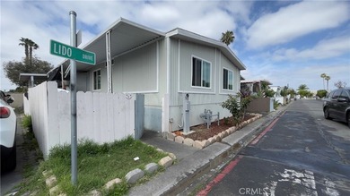 Welcome to this spacious home located in the well-maintained - photo 2