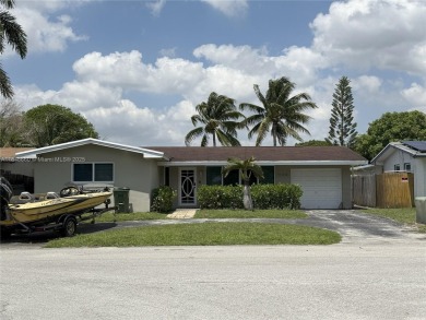 Lake Home For Sale in Pembroke Pines, Florida