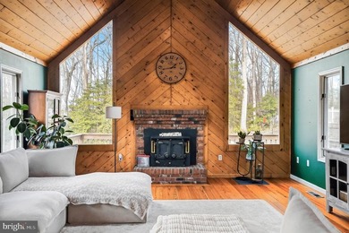 Welcome to this unique 5 bedroom, 3.5 bath Colonial home in - photo 15