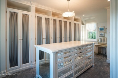 A rare waterfront estate of true scale and presence, this - photo 19