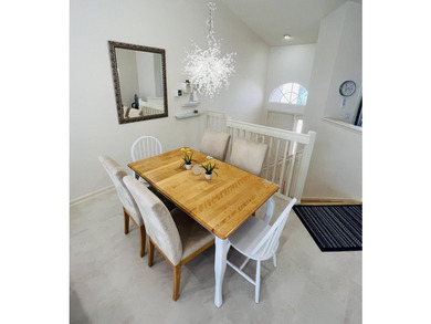 Beautifully maintained 3-bedroom, 2.5-bath lakefront townhouse - photo 3