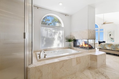 Bathed in natural light and framed by unforgettable sunsets - photo 32
