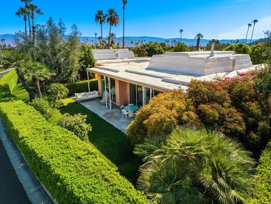 Welcome to this incredible 3-bedroom, 3-bathroom home completely - photo 3
