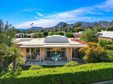Welcome to this incredible 3-bedroom, 3-bathroom home completely - photo 4
