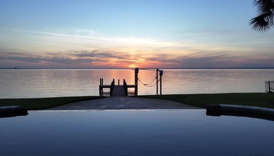 Bathed in natural light and framed by unforgettable sunsets - photo 49