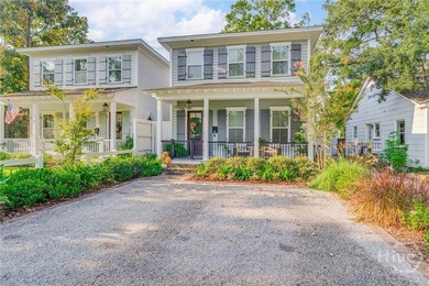 Built in 2016, this custom-designed, move-in-ready 3-bedroom, 2 - photo 4