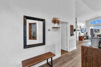 Stunning 3-bedroom, 2-bath waterfront home in the desirable - photo 5