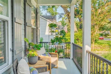 Built in 2016, this custom-designed, move-in-ready 3-bedroom, 2 - photo 7