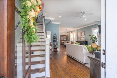 Built in 2016, this custom-designed, move-in-ready 3-bedroom, 2 - photo 8