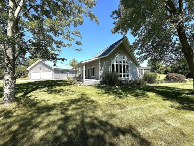 (private lake, pond, creek) Home For Sale in Paw Paw Michigan