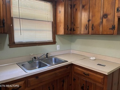 Opportunity awaits with this 3-bedroom + Bonus Room, 1-bath home - photo 14
