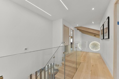 Coastal luxury meets modern perfection in these stunning - photo 15