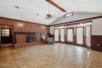 Escape to peaceful country living with this beautiful 5BR/3BA - photo 16