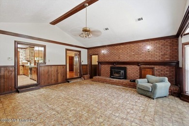 Escape to peaceful country living with this beautiful 5BR/3BA - photo 17