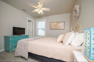 I'm Back & With Updates (flooring & paint)!! This charming - photo 18