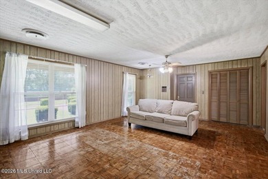 Escape to peaceful country living with this beautiful 5BR/3BA - photo 24