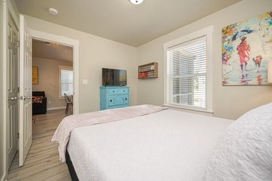 I'm Back & With Updates (flooring & paint)!! This charming - photo 27