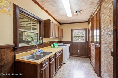 Escape to peaceful country living with this beautiful 5BR/3BA - photo 28