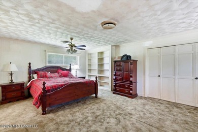 Escape to peaceful country living with this beautiful 5BR/3BA - photo 30