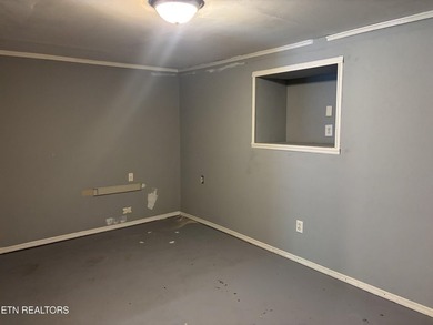 Opportunity awaits with this 3-bedroom + Bonus Room, 1-bath home - photo 31