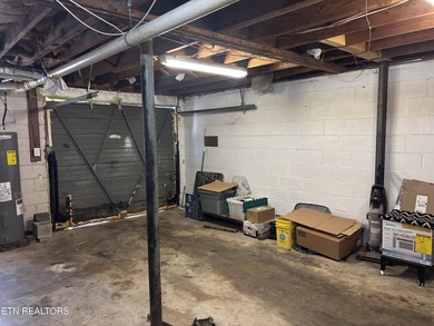 Opportunity awaits with this 3-bedroom + Bonus Room, 1-bath home - photo 35