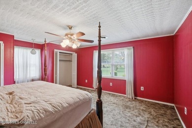 Escape to peaceful country living with this beautiful 5BR/3BA - photo 35