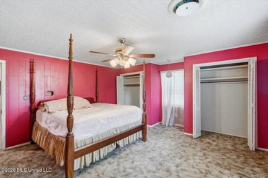 Escape to peaceful country living with this beautiful 5BR/3BA - photo 36