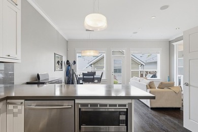Welcome to Elgin Oaks, where timeless design meets exceptional - photo 3