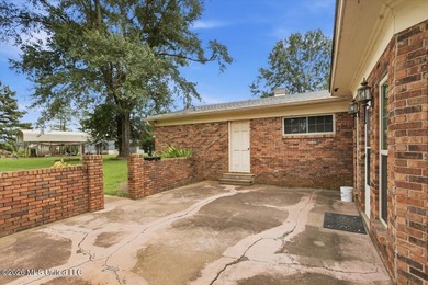 Escape to peaceful country living with this beautiful 5BR/3BA - photo 46
