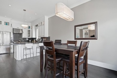 Welcome to Elgin Oaks, where timeless design meets exceptional - photo 8