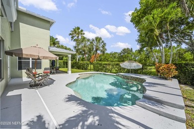 Lake Worth Gem in Savannah Estates! Welcome to this beautiful - photo 2