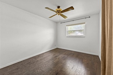 Welcome to 7635 Oakmont Drive in Lake Worth, a charming - photo 23
